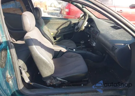 1996 Chevrolet Cavalier z USA, uszkodzony, nr VIN 1G1JC1241T7298340